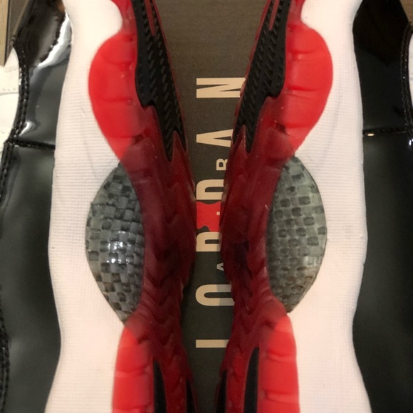 🛑SOLD🛑Nike Air Jordan Retro 11 Low 528896-160 - Picture 8 of 15